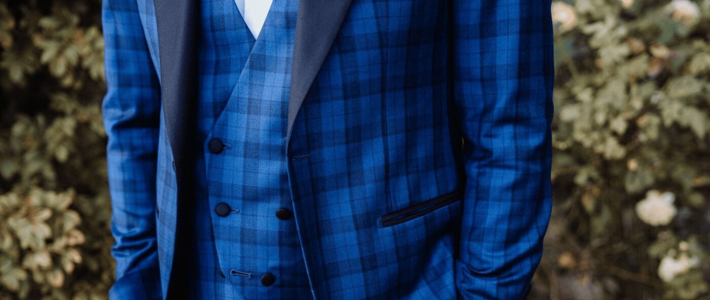 bannière costumes bleus de mariage sur mesure