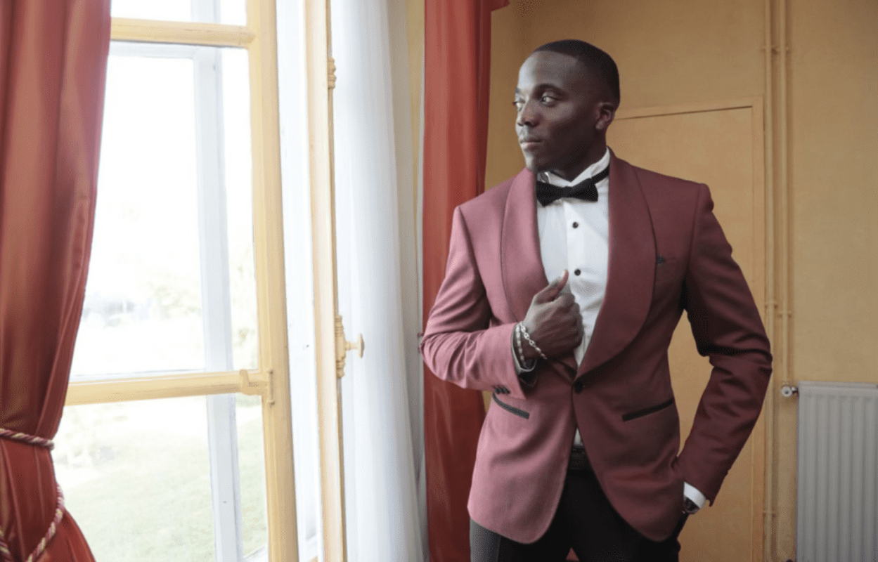 Veste sur mesure mariage bordeaux et son pantalon noir