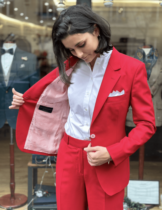 Tailleur rouge sur mesure femme