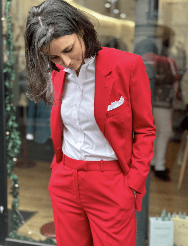 Tailleur rouge sur mesure