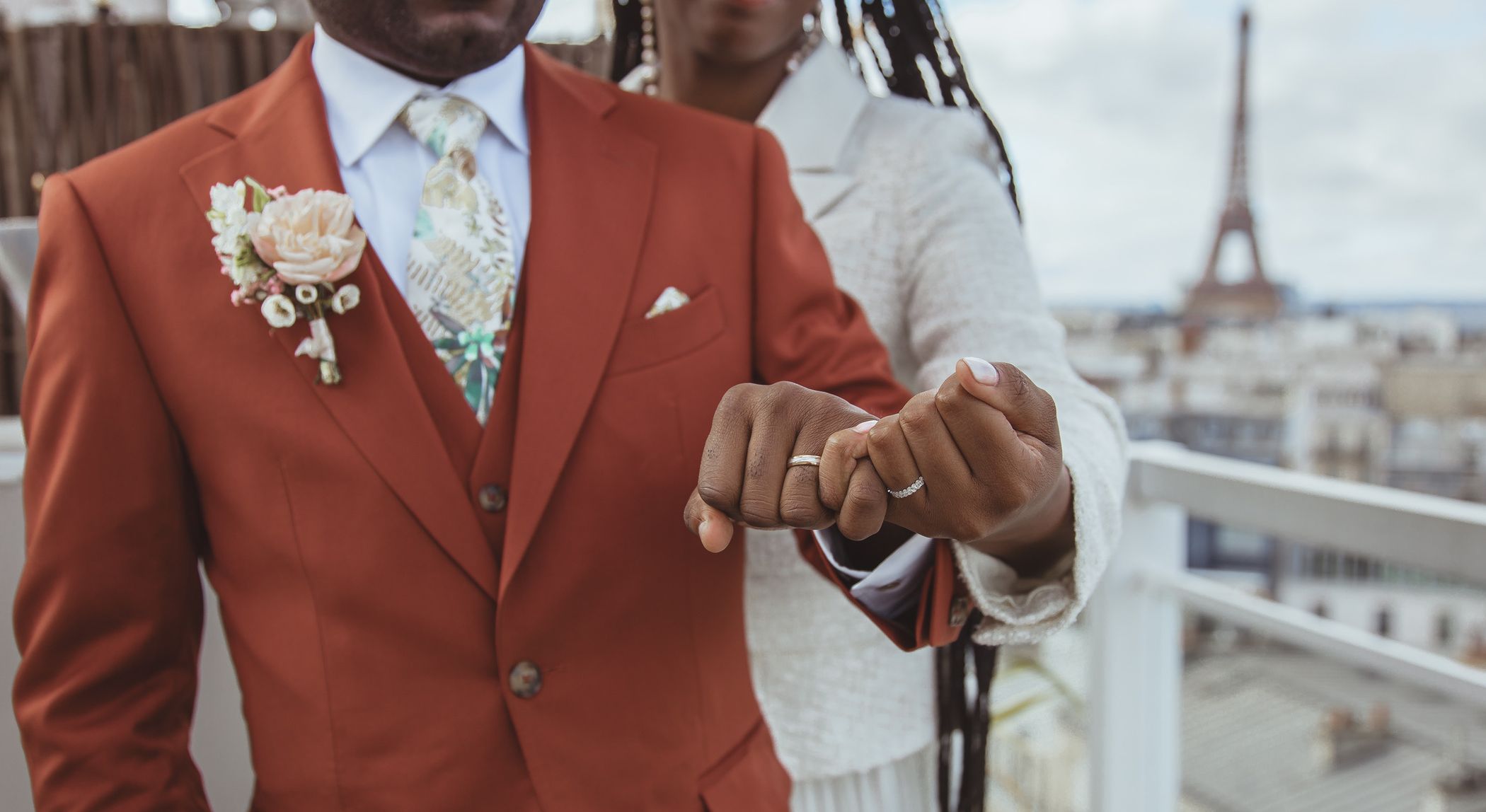 banniere des costumes de mariage terracotta
